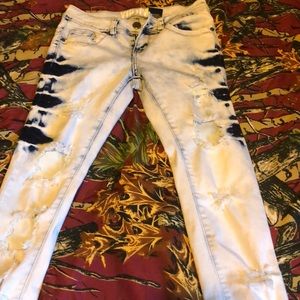 Super sure stretchy jeans